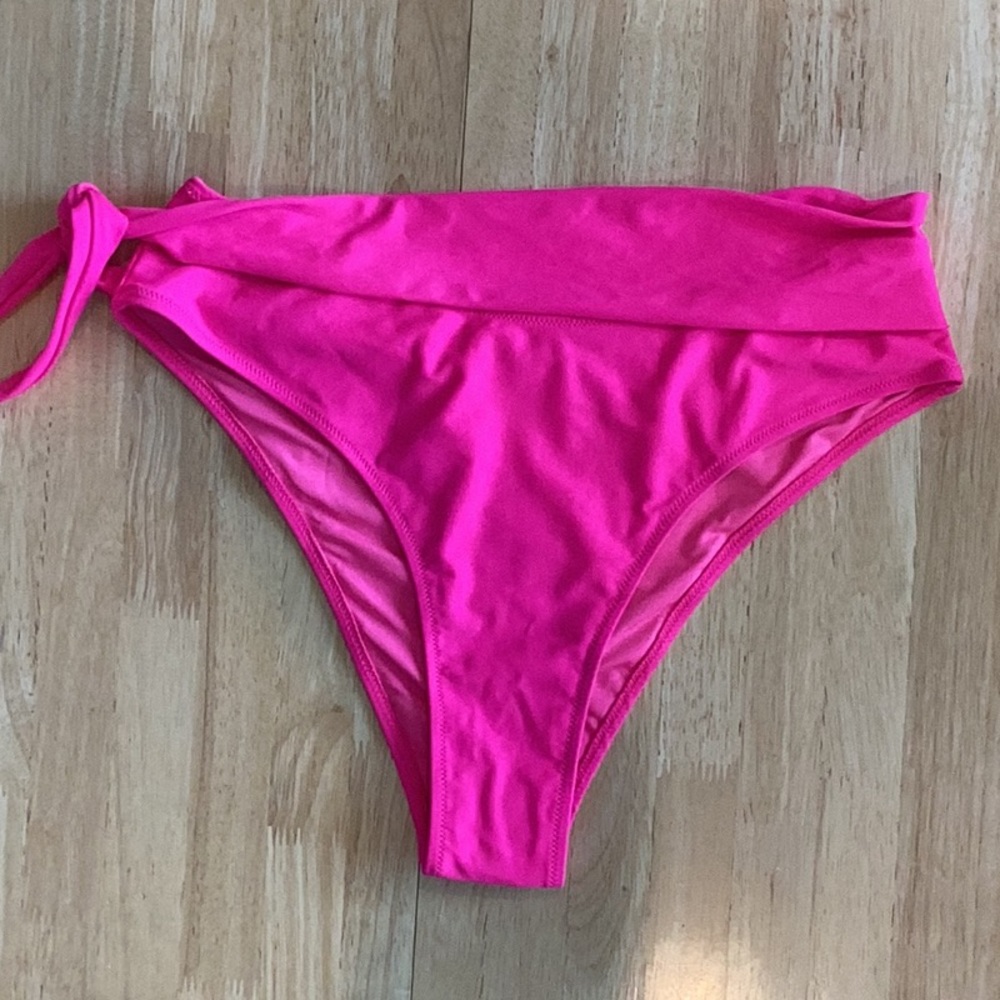 🆕️ Fashion Nova swim bottom, 1X, neon pink.